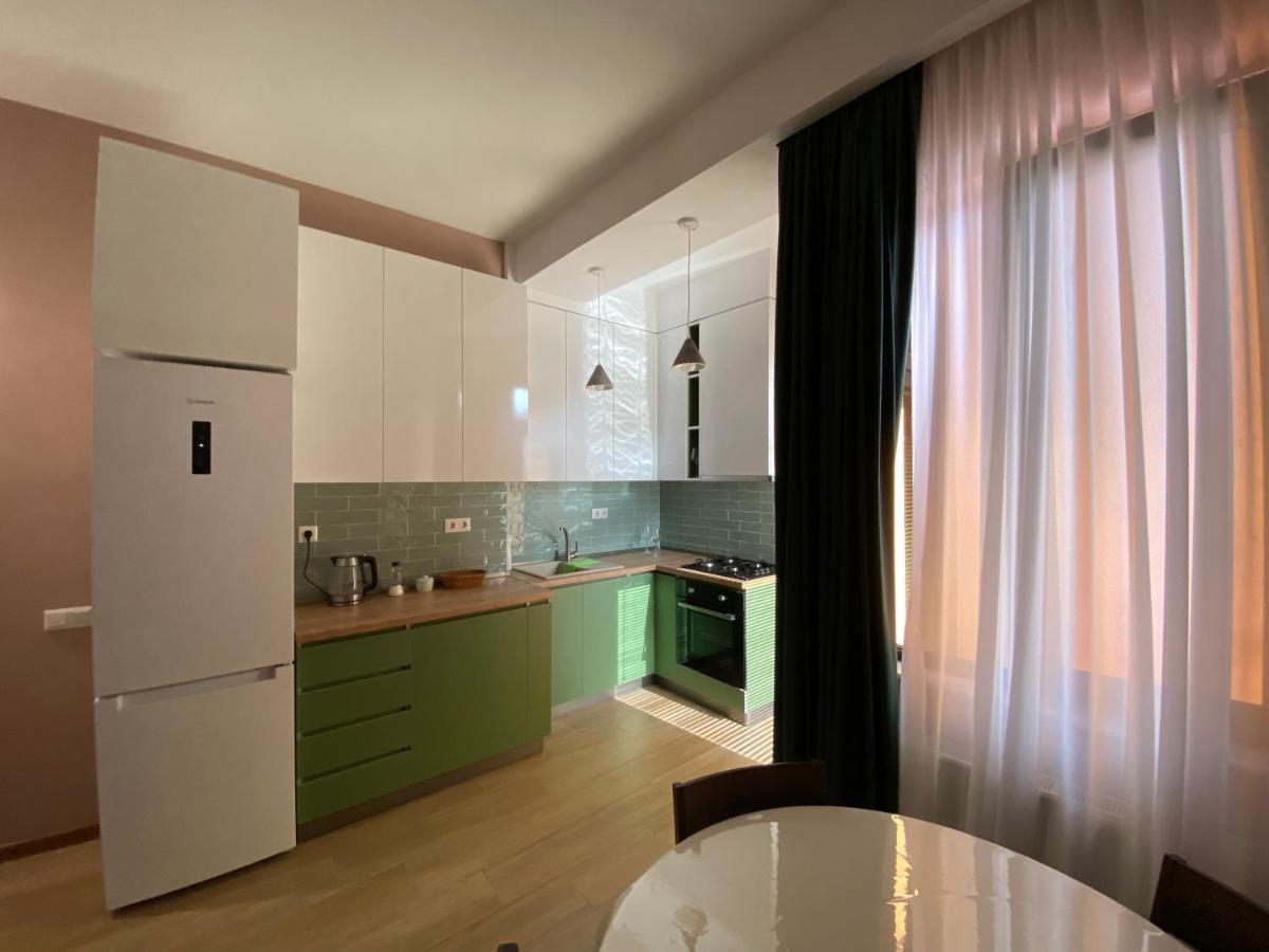 Lovely And Cozy Apartment! Kutaisi Exterior photo